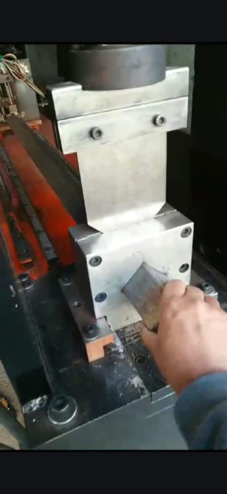 Automatic Pipe Punching Machine